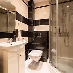 Spokojna Przystan W Centrum Z Prywatnym Parkingiem - By Spaceapart Apartman