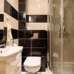 Spokojna Przystan W Centrum Z Prywatnym Parkingiem - By Spaceapart Apartman
